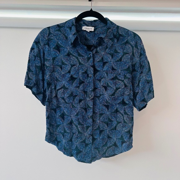 Evereve Laurena Button Down Resort Shirt - Picture 6 of 8